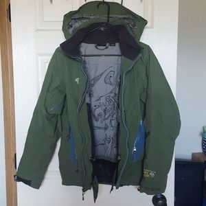 Mountain Hardwear snowboard/ski jacket